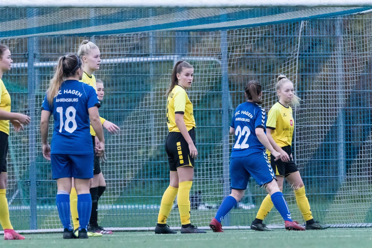 Bild 336 - F SSC Hagen Ahrensburg - SV Frisia 03 Risum-Lindholm : Ergebnis: 2:0